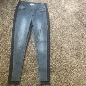 EUC Lola jeans